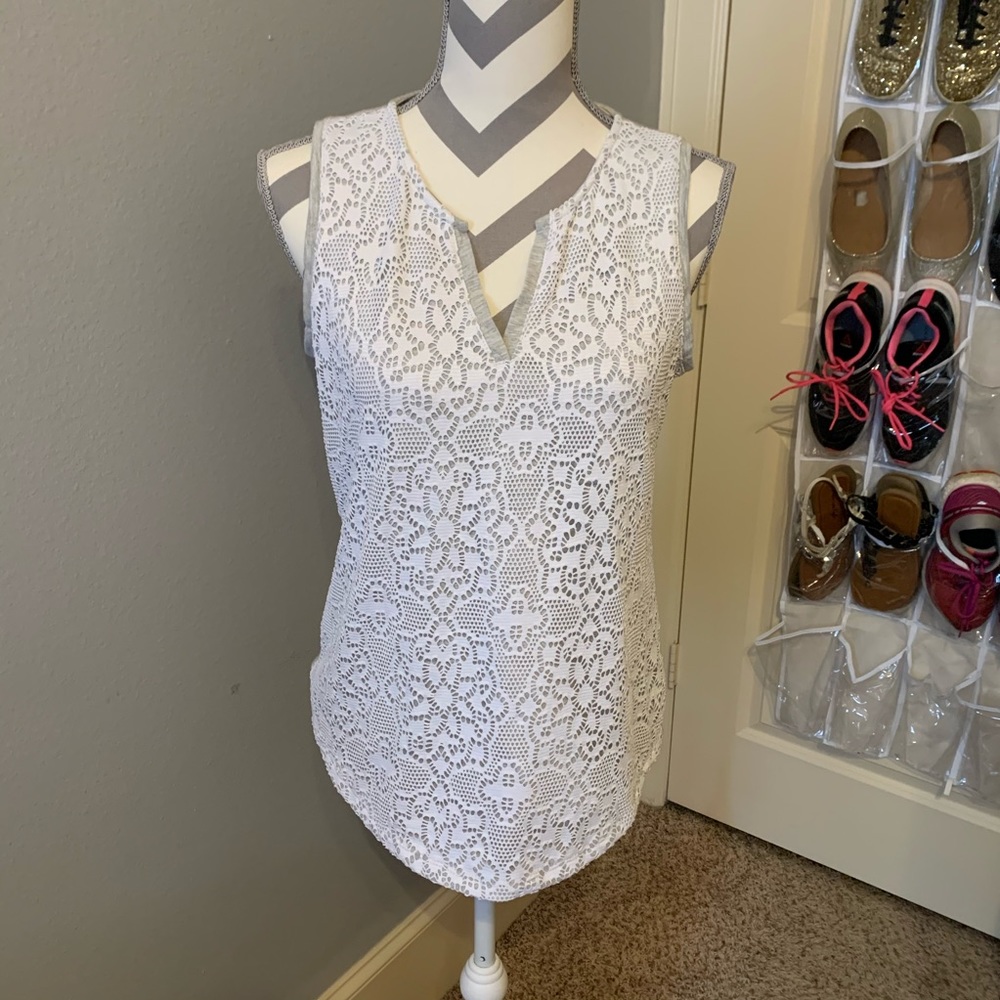 Liz Claiborne Grey & White Lace Tank
